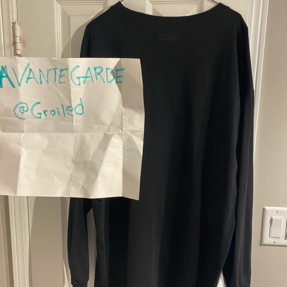 Vetements AW20 Long Sleeve T-Shirt